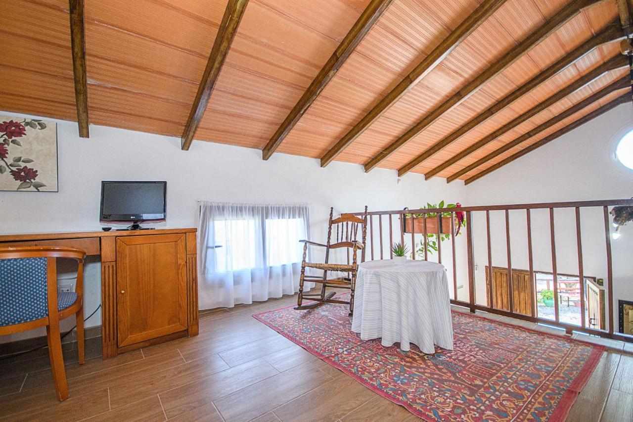 Cubo'S Casa El Pantanillo Villa Ardales Bagian luar foto